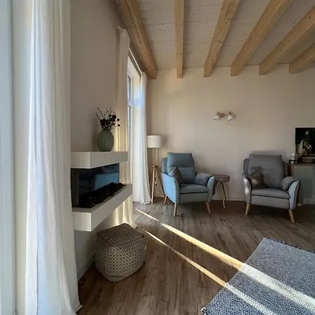 Apartment Ulme In Naunhof Leipziger Neuseenland Kohra